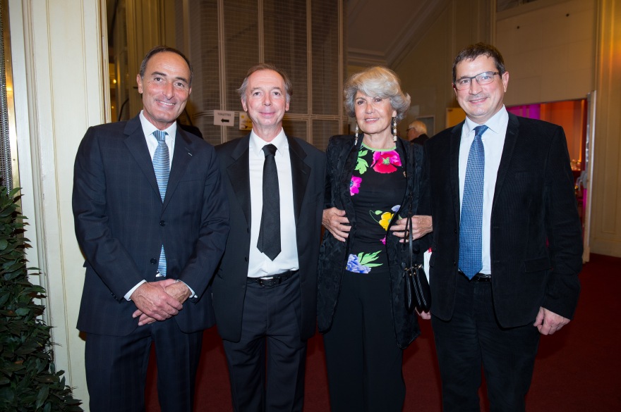 La produtrice Agnès Delarive, Philippe Chevallier, Hervé Michel-Dansac & Guest Lors du Gala de l'AER Paris, 2015 -.jpg