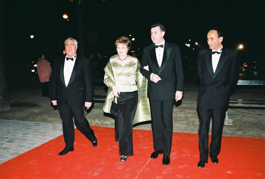 La Princesse Margarita de Roumanie et son mari le Prince Radu avec Jean-Michel Aubrun & Hervé Michel-Dansac au Théâtre Marigny, Paris, 2005 x.jpg