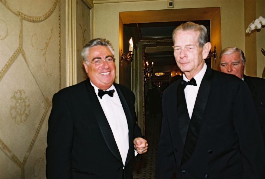 Le Roi Michel de Roumanie et Jean-Michel Aubrun au Pavillon Ledoyen, Paris, 2005.jpg